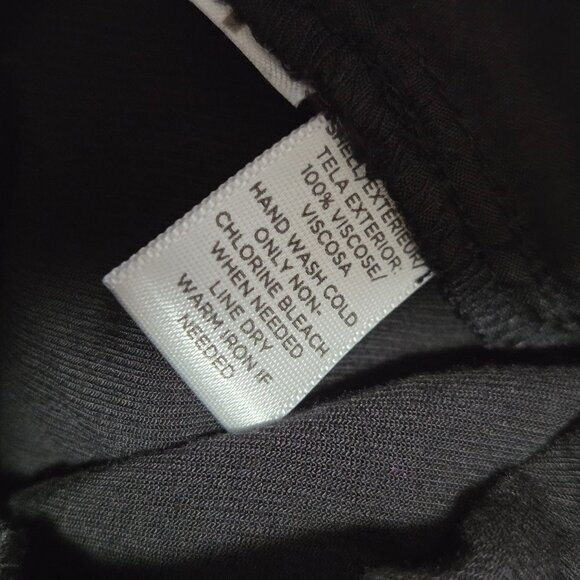 EUC LIKE NEW LOFT SLEEVELESS SPLIT V NECK BLACK SOFT JUMPSUIT SIZE 10 / M - Picture 12 of 16